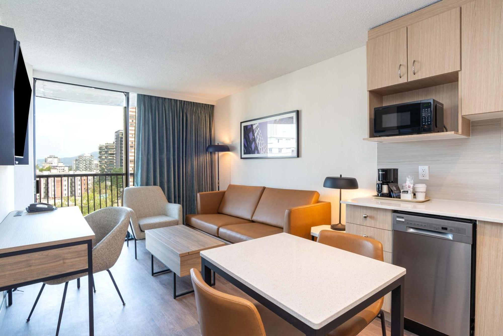 Sandman Suites Vancouver On Davie Eksteriør bilde
