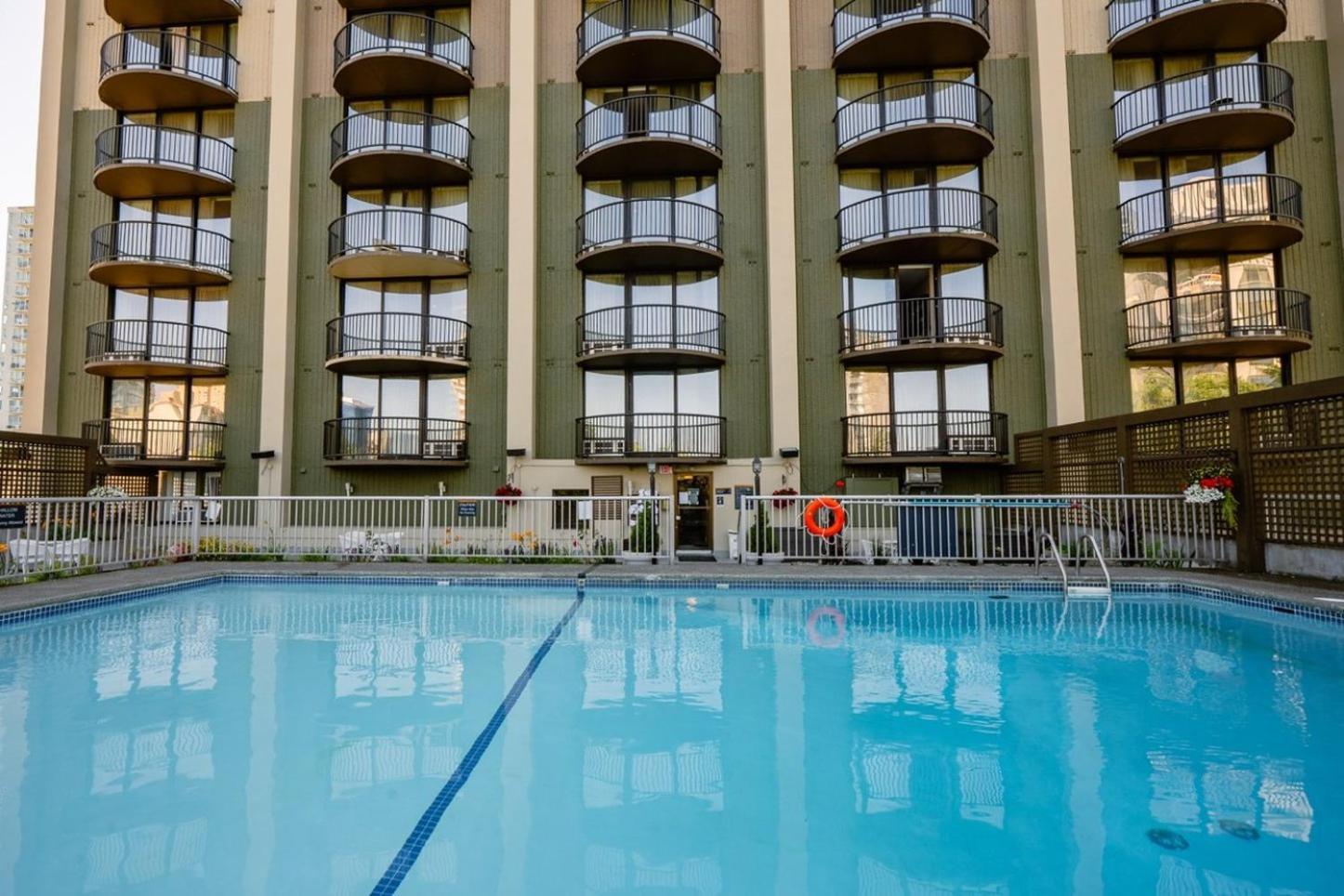 Sandman Suites Vancouver On Davie Eksteriør bilde